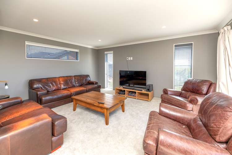 7 Dundee Close Darfield_9