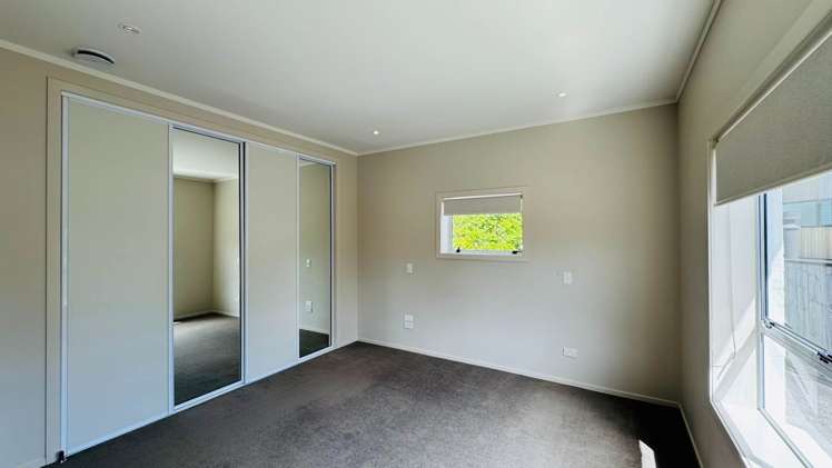 32 Isobel Road Greenhithe_6