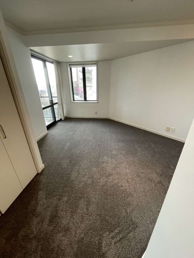 8E/117 Victoria St West City Centre_4