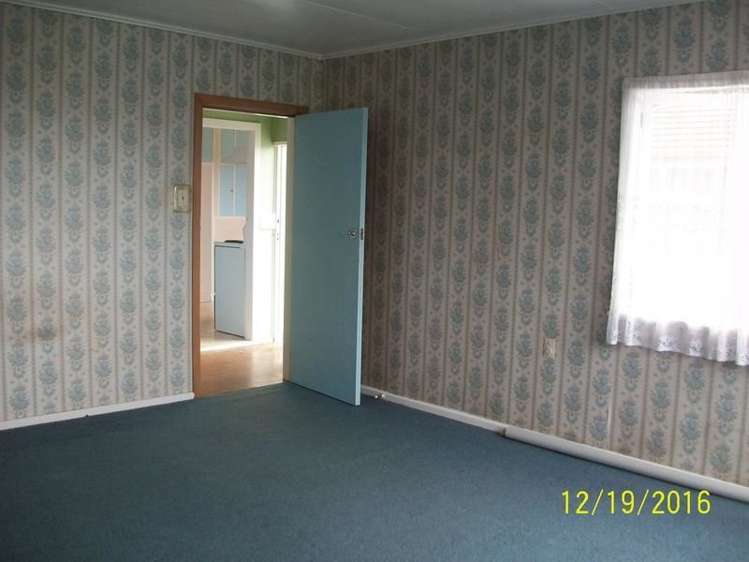 217 Te Atatu Road Te Atatu South_15