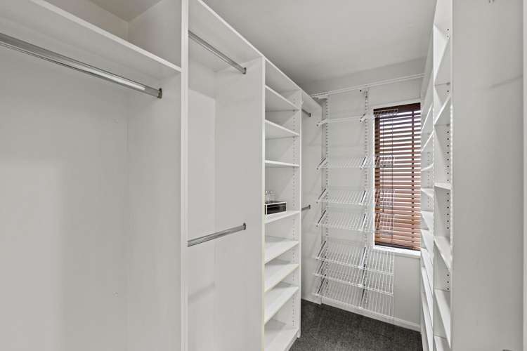 61 Travis Country Drive Burwood_16