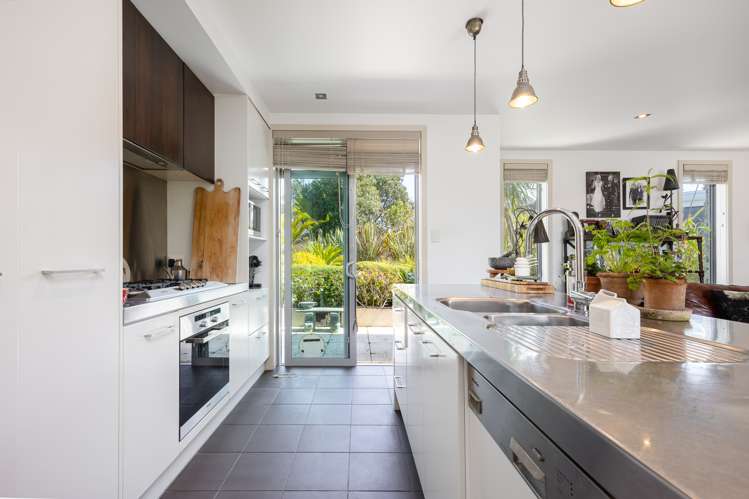 1 Little Compton Mews Snells Beach_20