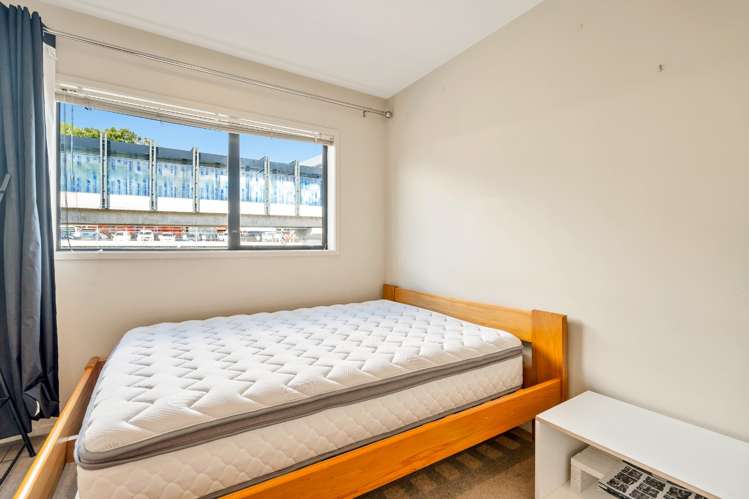 8/22a Willcott Street Mount Albert_7