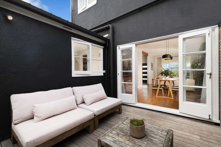 1092 Great North Road Point Chevalier_14