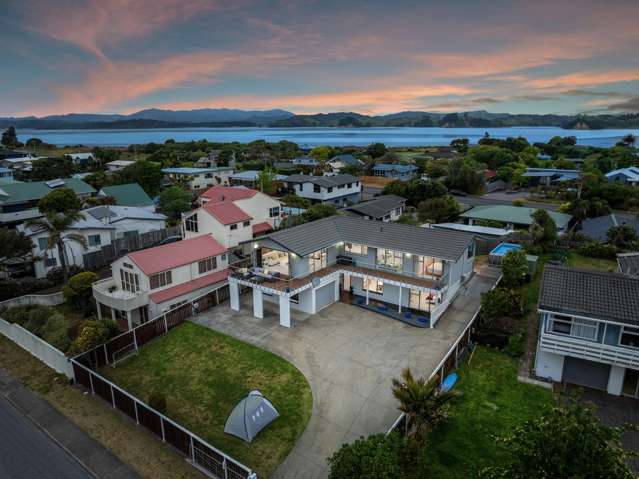 The Best of Both Worlds - Ohope Beach