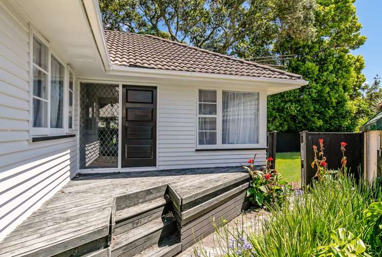 3/27 Raumati Road_0