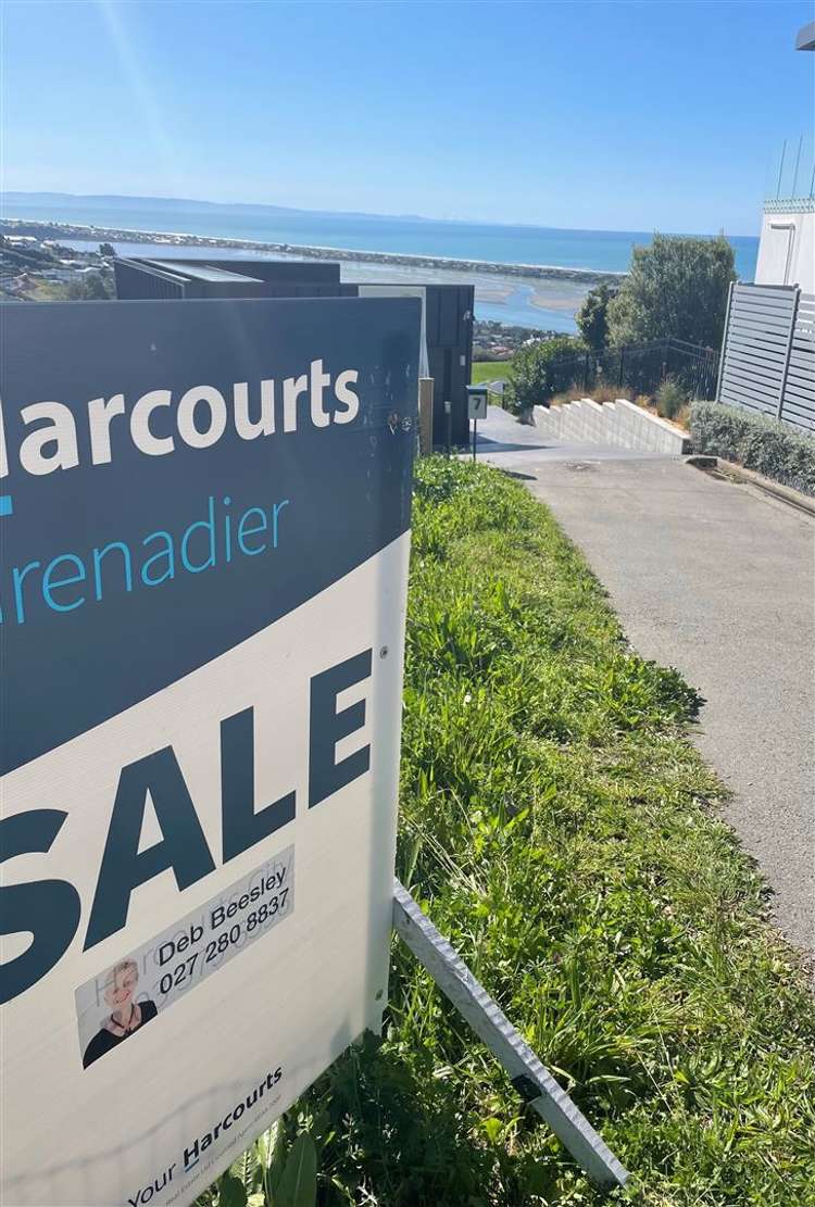 6 Francis James Lane Redcliffs_10