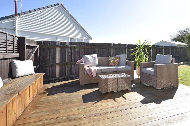 4 Betty Place Aranui_15