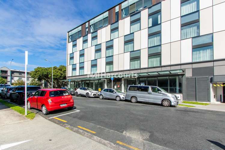 2/215 Shakespeare Road Milford_1