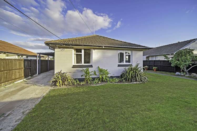 6 Carisbrooke Street Aranui_20