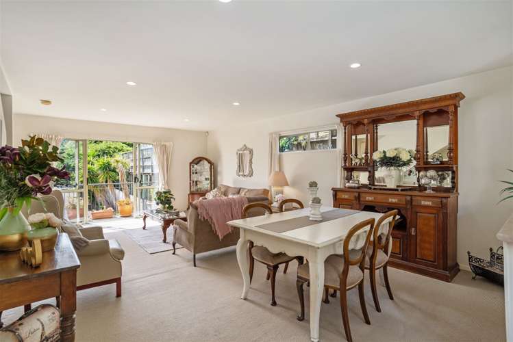 1/14 Ambrico Place New Lynn_0