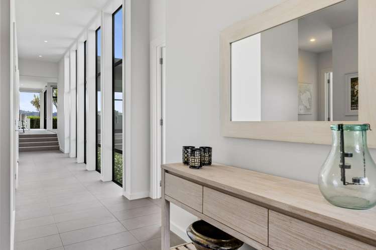 8 Kurapoto Lane Rainbow Point_21