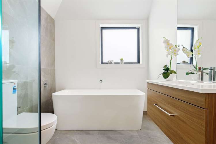 2/51 Watford Street Strowan_10