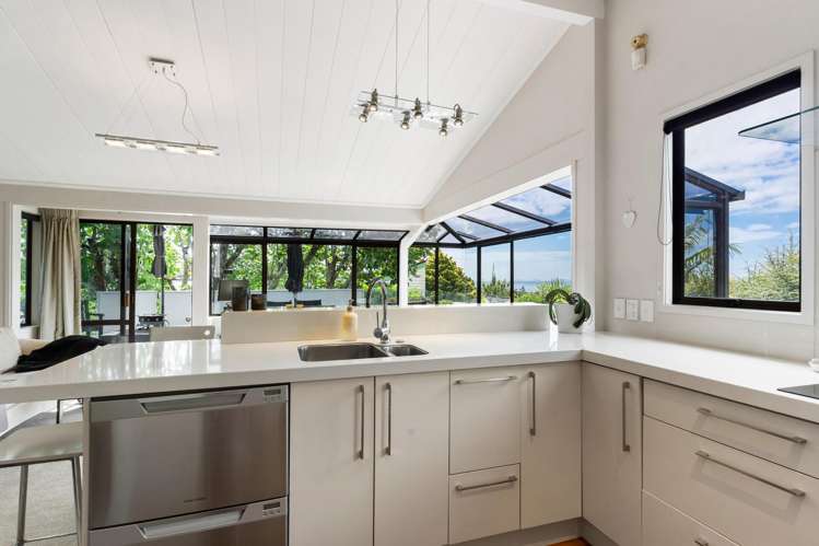 5 Amante Crescent Mairangi Bay_5