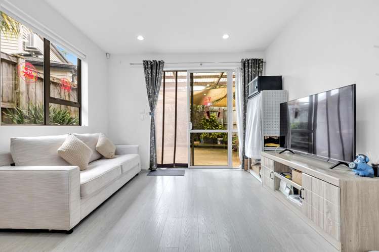 16 & 16A Mander Place Bucklands Beach_26