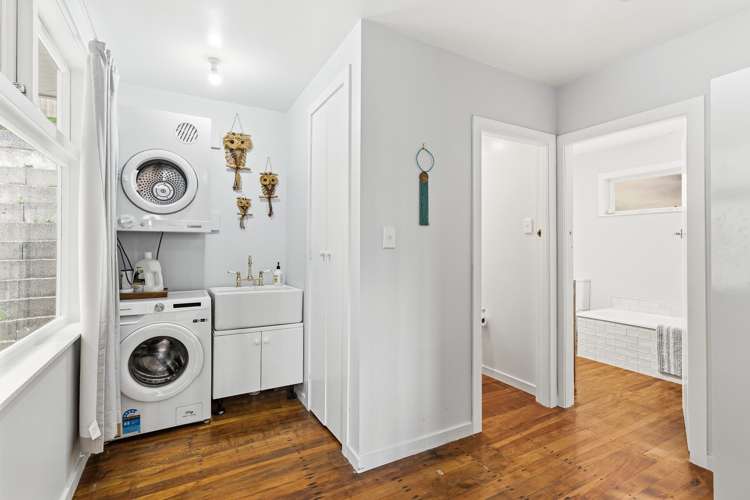 68 Totara Road Miramar_11