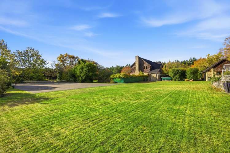 313 Plaskett Road Fernside_16