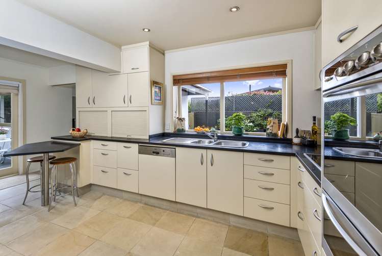 130 Fisher Parade Sunnyhills_25