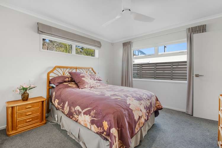 16 Forest Glen Orewa_10