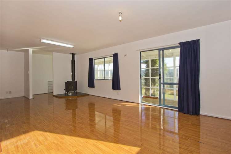 46 Pencarrow Crescent Wainuiomata_12