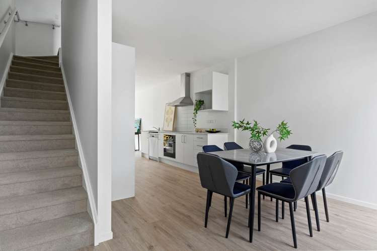 78 Rauemi Way Te Atatu South_11