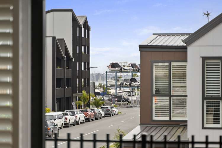 2/2 Unga Place Beachlands_12