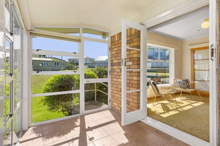 9 Government Road Raglan_15