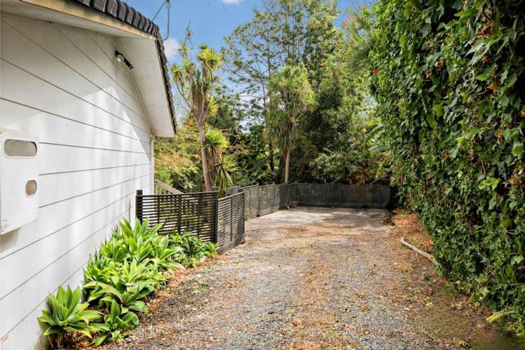 2/18 Woodlands Crescent Browns Bay_19