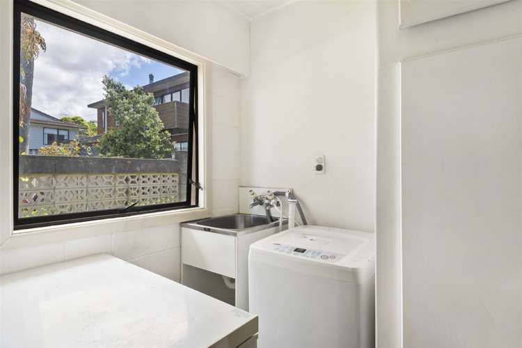 115 Sunset Road Totara Vale_45