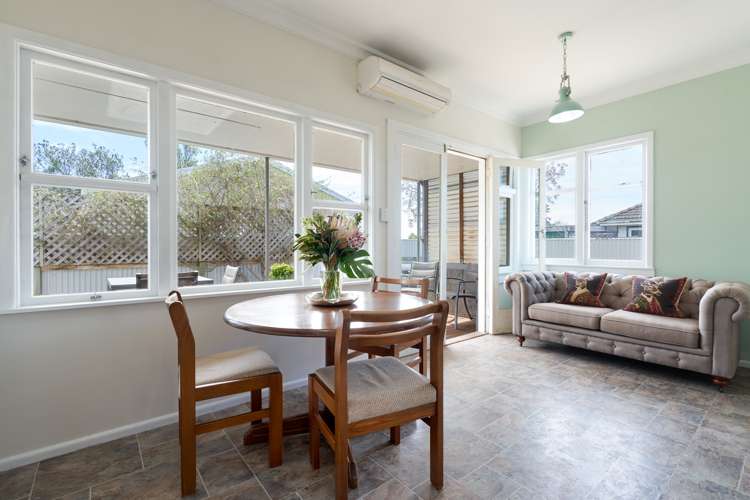 1004 Willowpark Road North Mayfair_5