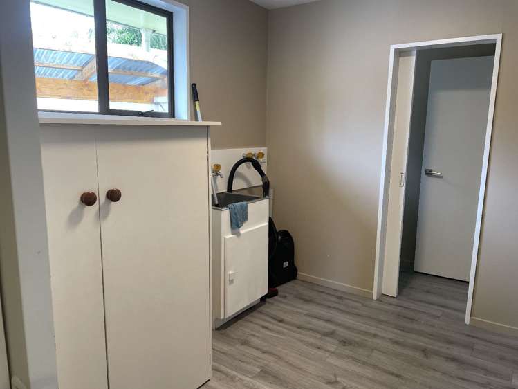 1409 Main North Road Waikuku_15