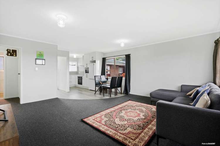 4/38 Kirrie Avenue Te Atatu South_5