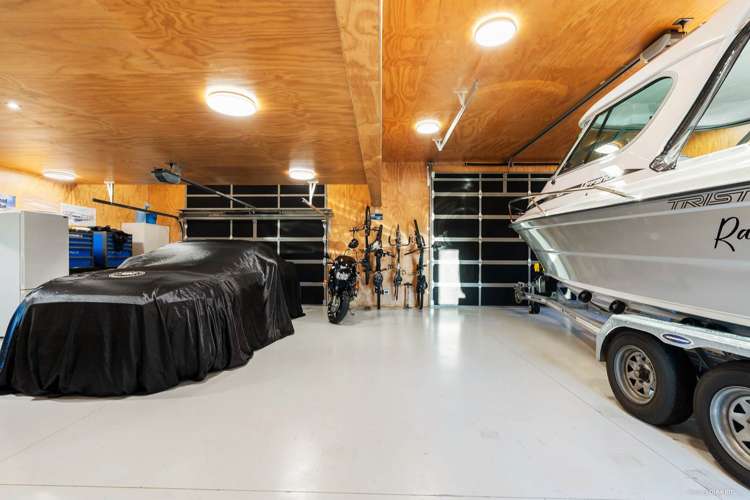 38 Trig Road Whitford_23