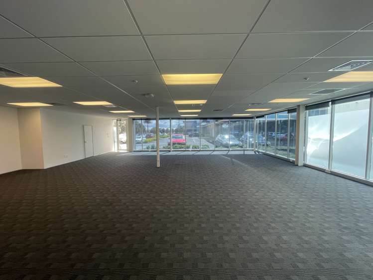 11/4 Pavilion Drive Mangere_2