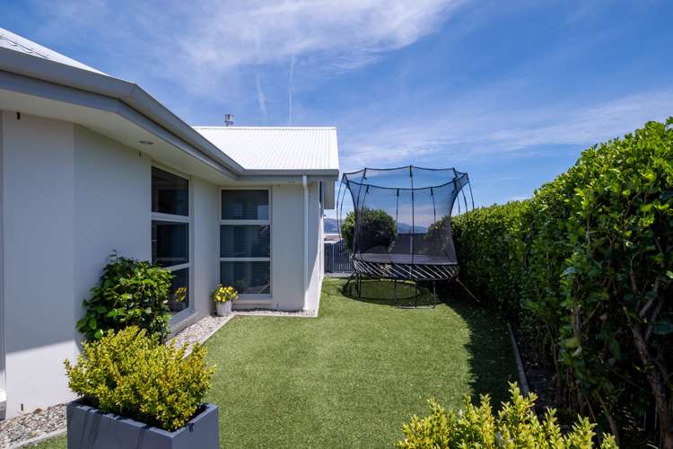 16 Istana Place Britannia Heights_23