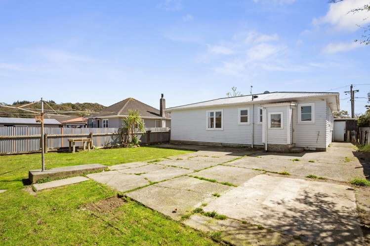 5 Bythell Street Wainuiomata_16