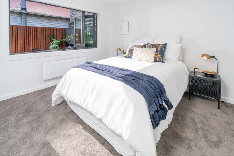 121 The Parade Island Bay_10