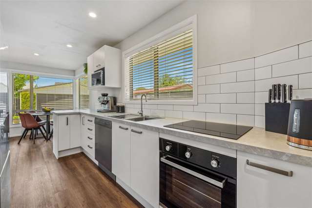 23 Clivedon Place Redwood_1