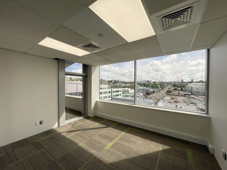 414 Khyber Pass Road Newmarket_11