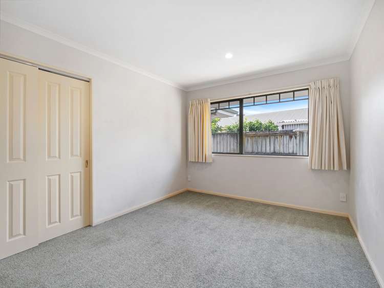 30 Strachan Way Highbury_17