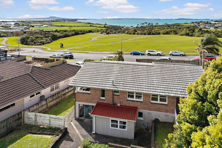 105 Macleans Road Bucklands Beach_13