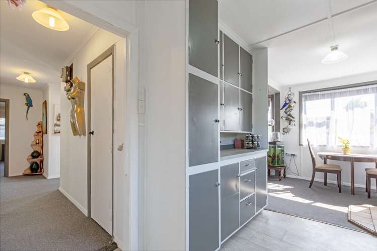 30 Churchill Street Waipukurau and Surrounds_10