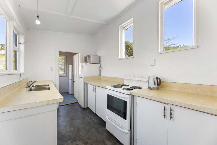 37 Blacks Road North East Valley_9