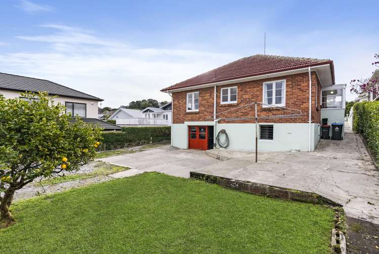 24 Highland Road Mount Albert_14