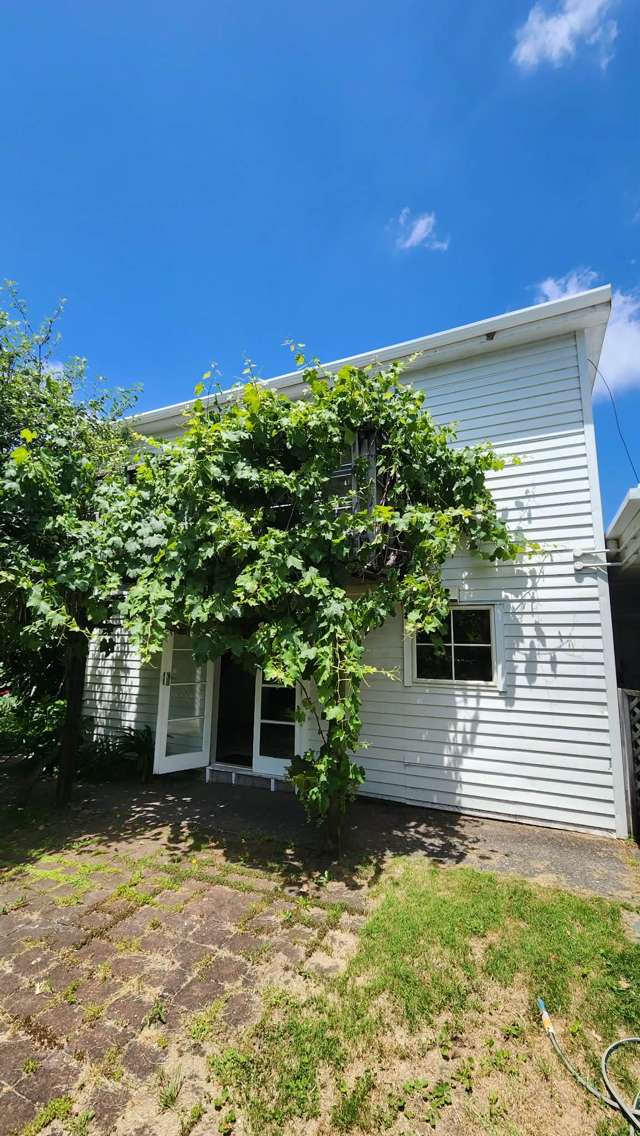 1 Bedroom Charming Cottage