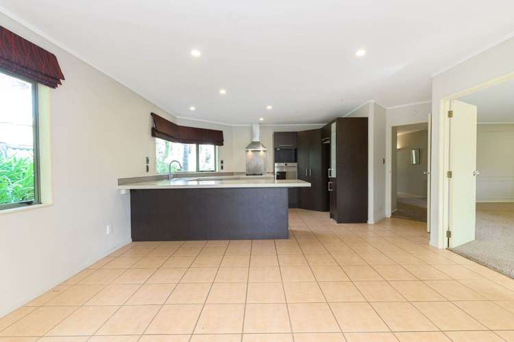 23 Goldfinch Rise Unsworth Heights_15