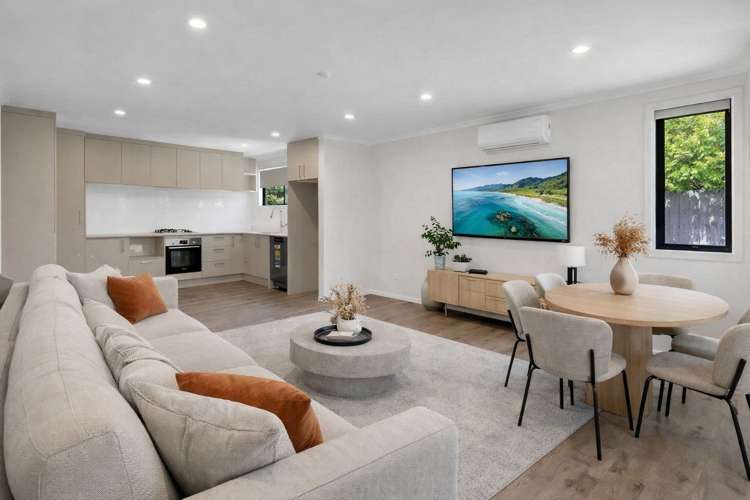 2/42 Ladeira Place_5