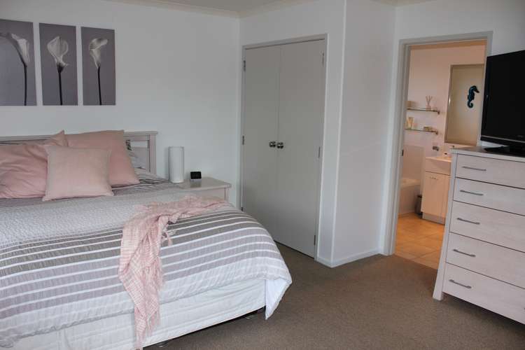 106 Benjamin Place Matarangi_8