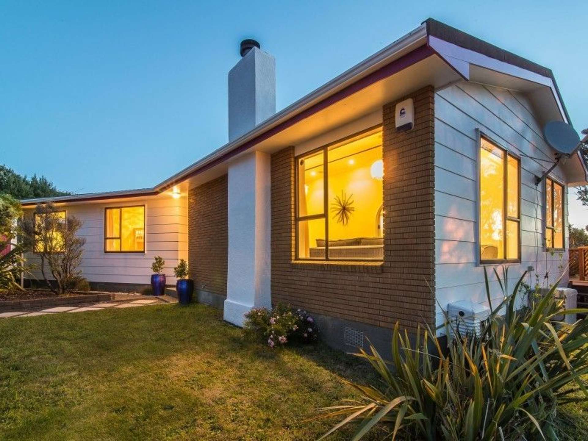 58 Woodhouse Avenue Karori_0