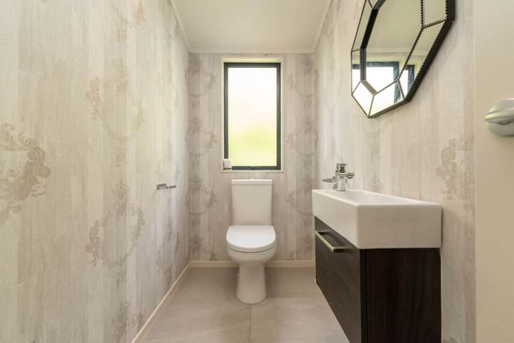 9 Brooke Ridge Rise East Tamaki Heights_14